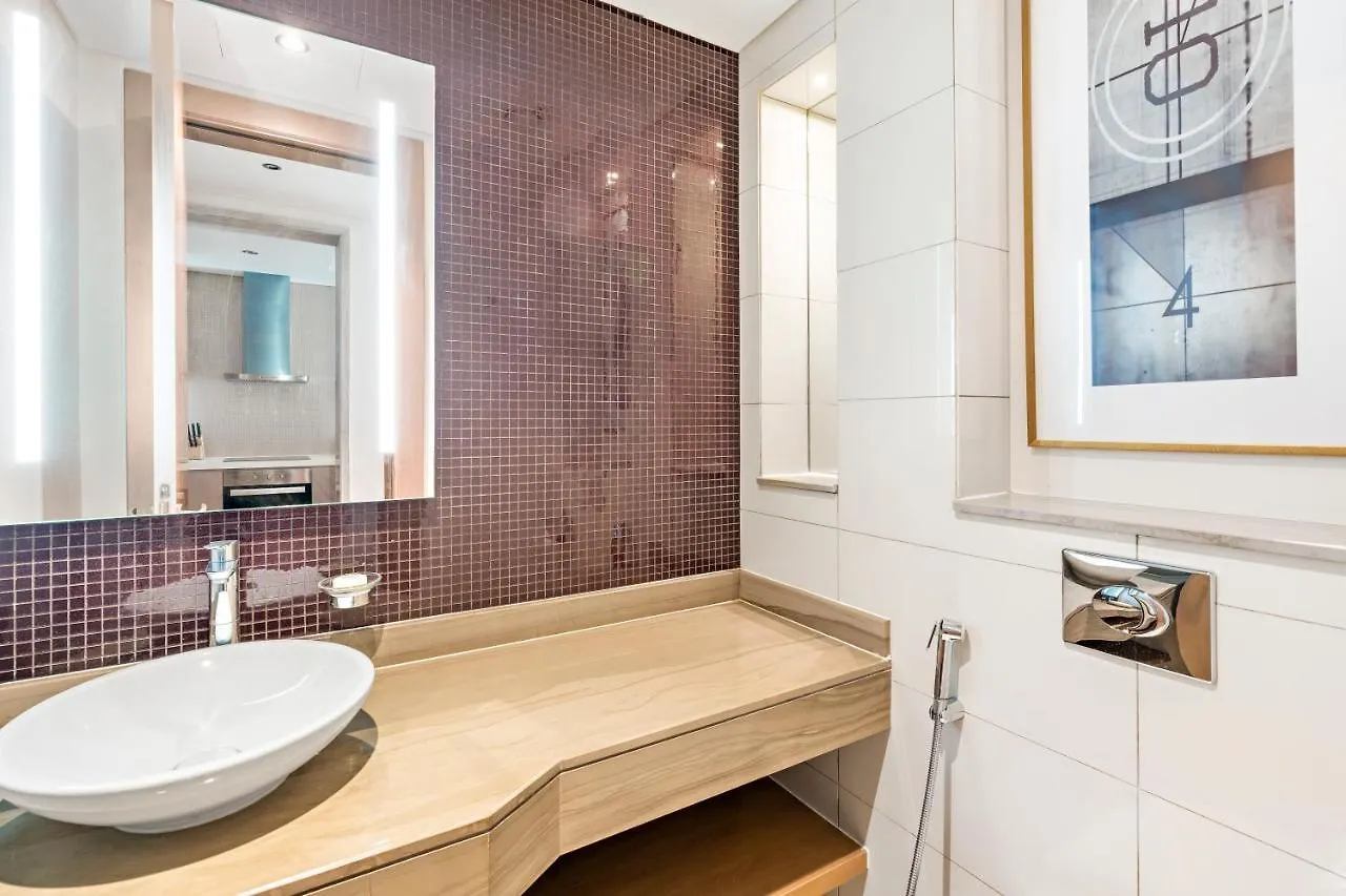 Apartment Aliving Luxury 1Br Paramount Towers Business Bay 6205 Dubai United Arab Emirates